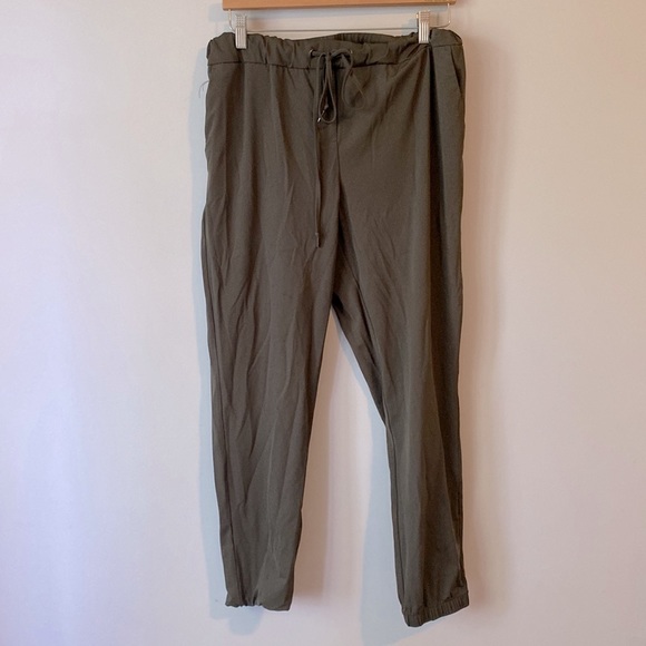 Camber & Grace elastic waist drawstring casual olive green pants - large - Picture 3 of 16